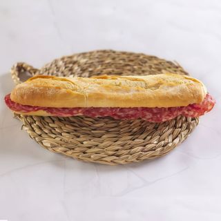 Bocadillo de salchichón de bellota