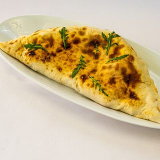 Піца Кальцоне (490г)