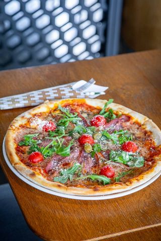 Pizza Pršuto