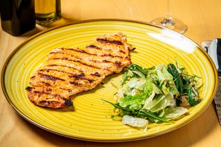 Piept de pui la grătar