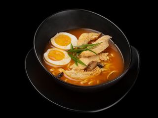 Рамен с курицей  (310г)