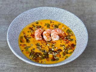 Гарбузовий крем-суп з креветками (330g)