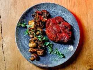 Стейк зі свинячого ошийка (  250/100g)