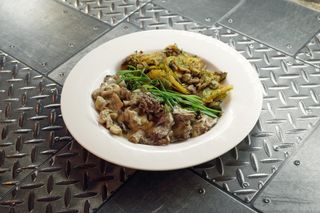 Телятина с грибами