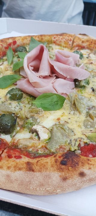 Pizza Caprichosa (33 Cm.)