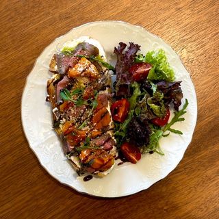 Хлібчик з гарбузом та ростбіфом