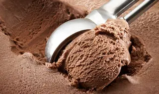 Helado Con Chocolate