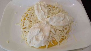 Mamaliga cu Branza si Smantana