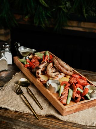 Колбасный сет (1900г)