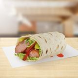 ჰოთ დოგი სტანდარტული სოუსით - ლავაშში