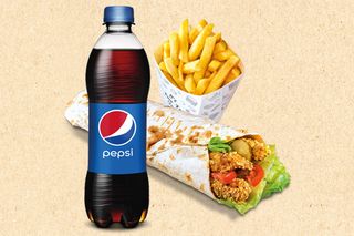Kebab chicken fingers + cartofi pai + Pepsi
