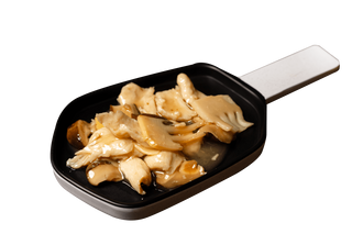 127 Pollo con bambù e funghi