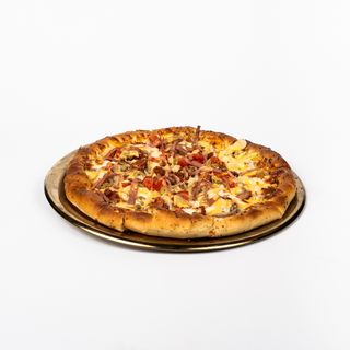 PIZZA CU PUI CRISPY SI SUNCA DE CURCAN AFUMATA 