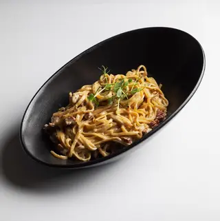Linguine carbonara