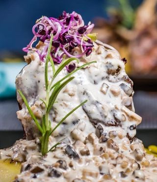 Muschi de vitel cu ciuperci