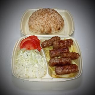 ĆEVAPI od junećeg mesa 6 kom. u porciji 