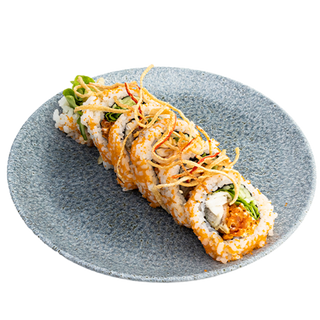 83. Uramaki z karmazynem w tempurze i chrustem surimi