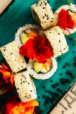 Каліфорнія з лососем (240г)