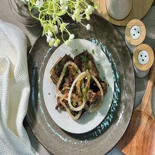 Ребрышки тушеные по домашнему с овощами