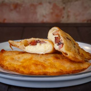QUESO GUAYANES + BACON