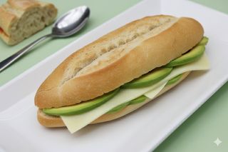 Bocadillo De Queso Y Aguacate