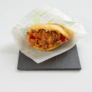 Arepas De Carne Mechada