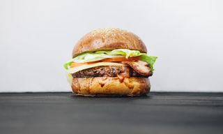 Бургер Каліфорнійський BBQ (300г)