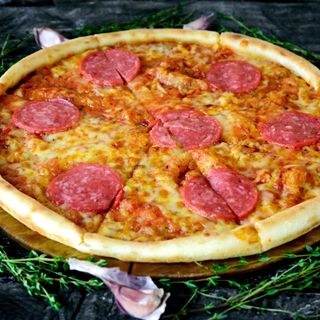 Пицца "Пепперони"