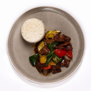 Мясо по-тайски с говядиной