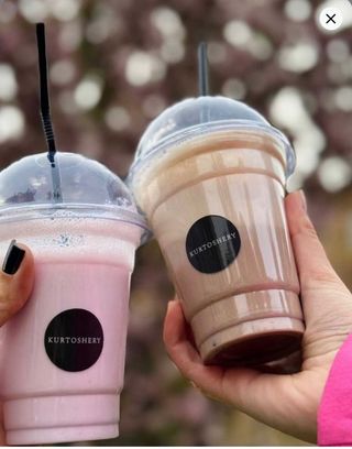 Банановий молочний коктейль