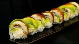240. Uramaki dragon roll
