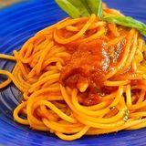 Salsa Arrabiata Con Tomate, Ajo Y Guindilla