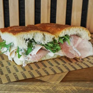 Focaccia de prosciutto