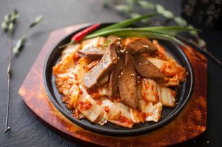 Кимчи жаренный с мясом 