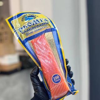 Сьомга слабосолена 200 грам