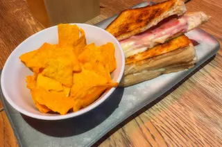Sándwich Clásico
