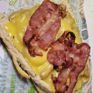 Pepito Pollo, bacón y queso