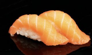 Nigiri Sake (4 Uds.)