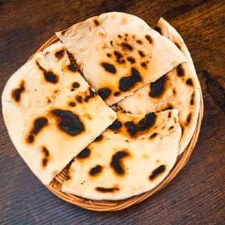 Naan de Ajo