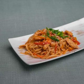 Вок с курицей