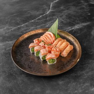 Mix Nigiri 16 Unidades e Sashimi e Entrada