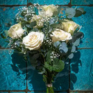 Ramo de 6 Rosas Blancas