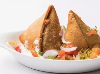 Samosa chat