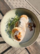 Солоні сирники з грибним соусом 