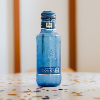Agua Solán De Cabras Con Gas 33CL.