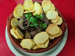 Iscas de Porco na Frigideira
