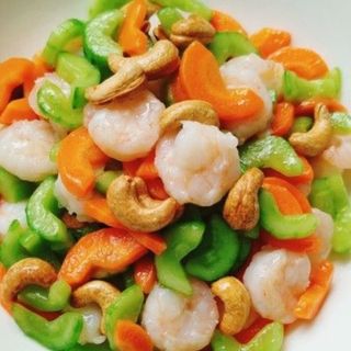 82N-Langostinos Con Anacardos