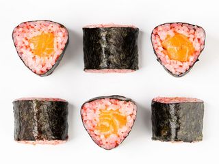 Макі з лососем (140g)