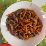 Ternera Con Zanahorias Y Picante