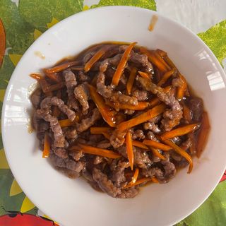 Ternera Con Zanahorias Y Picante